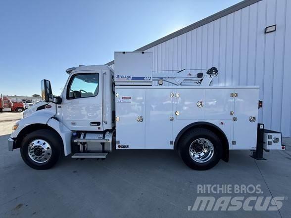 Peterbilt 536 Construction - Others
