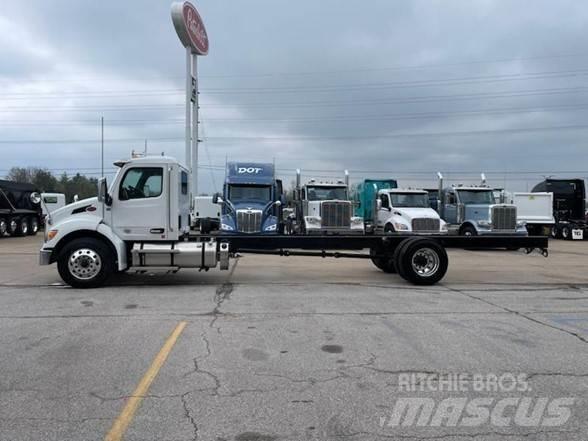 Peterbilt 536 Kuorma-autoalustat