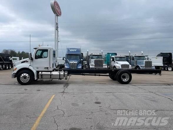 Peterbilt 536 Kuorma-autoalustat