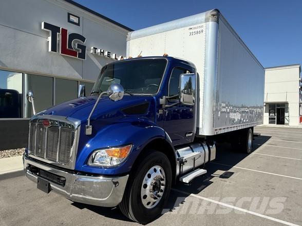 Peterbilt 537 Umpikorikuorma-autot