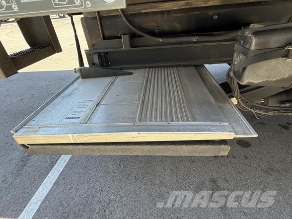 Peterbilt 537 Umpikorikuorma-autot