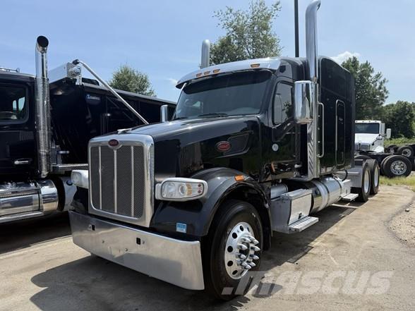 Peterbilt 567 Vetopöytäautot