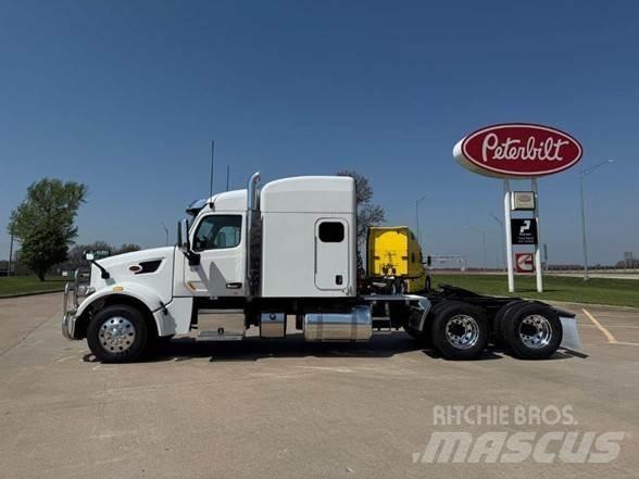 Peterbilt 567 Vetopöytäautot