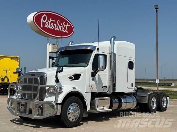 Peterbilt 567 Vetopöytäautot