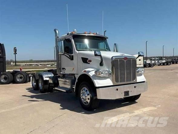 Peterbilt 567 Vetopöytäautot