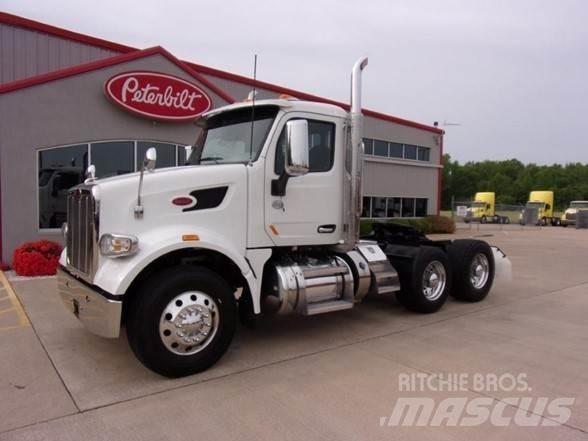 Peterbilt 567 Vetopöytäautot
