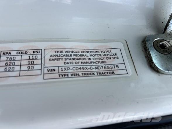 Peterbilt 567 Vetopöytäautot