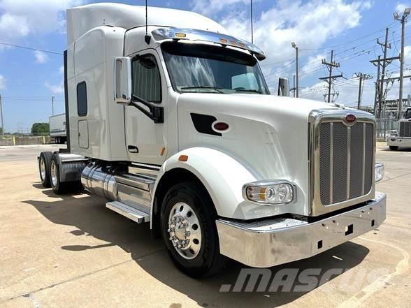 Peterbilt 567 Vetopöytäautot