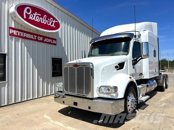 Peterbilt 567 Vetopöytäautot