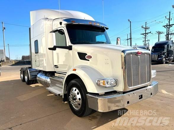 Peterbilt 567 Vetopöytäautot