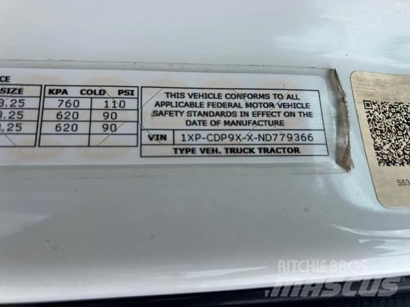 Peterbilt 567 Vetopöytäautot