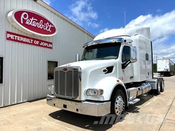 Peterbilt 567 Vetopöytäautot