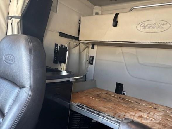 Peterbilt 567 Vetopöytäautot