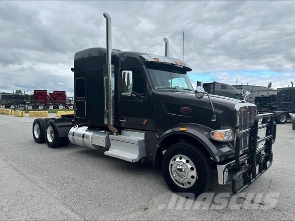 Peterbilt 567 Vetopöytäautot