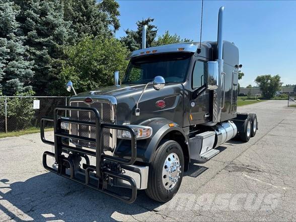 Peterbilt 567 Vetopöytäautot