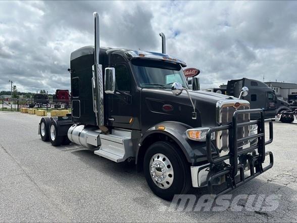 Peterbilt 567 Vetopöytäautot