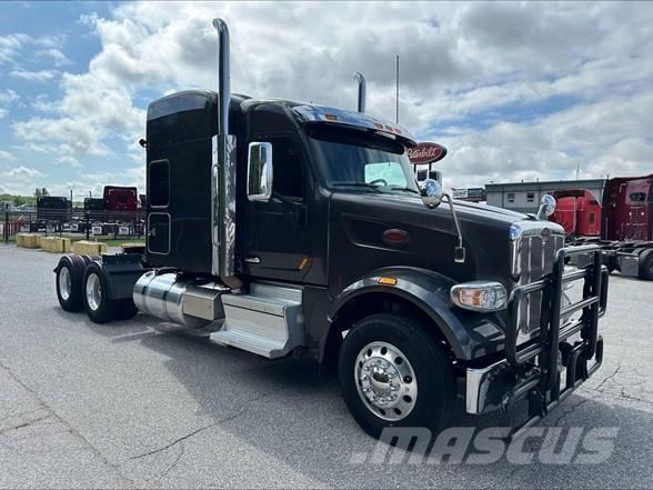 Peterbilt 567 Vetopöytäautot