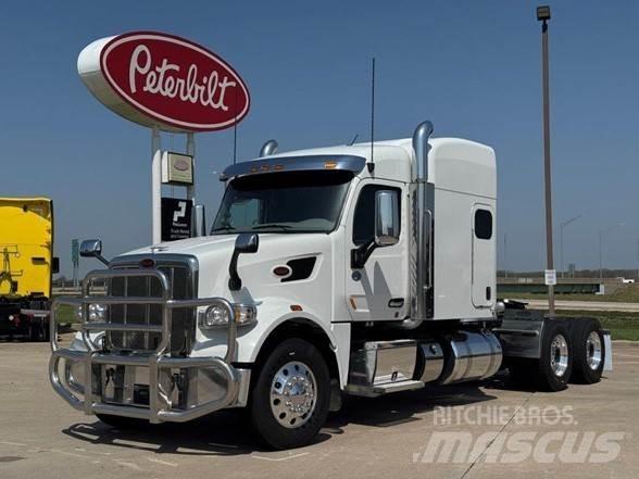 Peterbilt 567 Vetopöytäautot