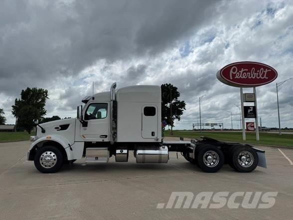Peterbilt 567 Vetopöytäautot