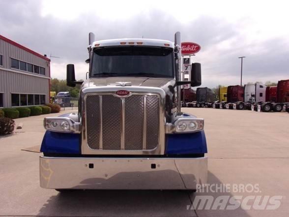 Peterbilt 567 Vetopöytäautot
