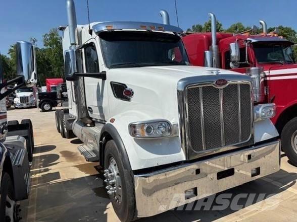 Peterbilt 567 Vetopöytäautot