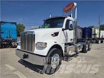 Peterbilt 567 Vetopöytäautot