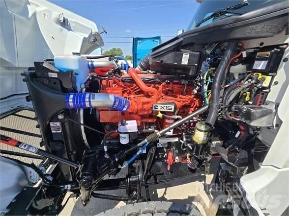 Peterbilt 567 Vetopöytäautot