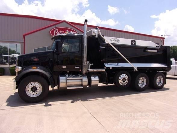 Peterbilt 567 Sora- ja kippiautot