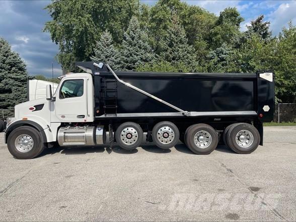 Peterbilt 567 Sora- ja kippiautot