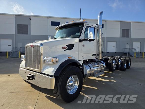 Peterbilt 567 Sora- ja kippiautot