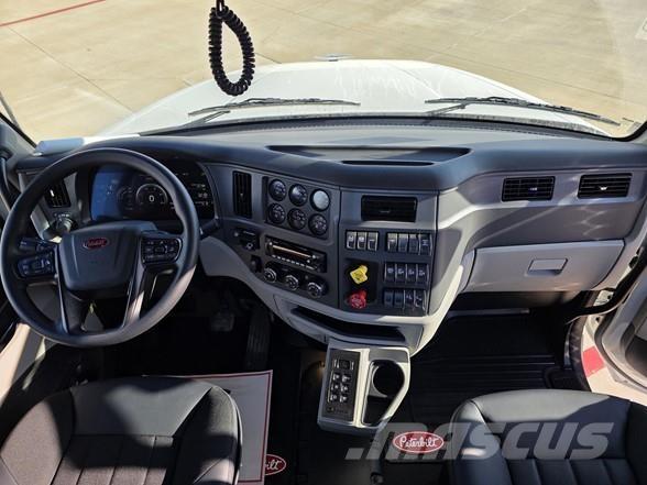 Peterbilt 567 Sora- ja kippiautot