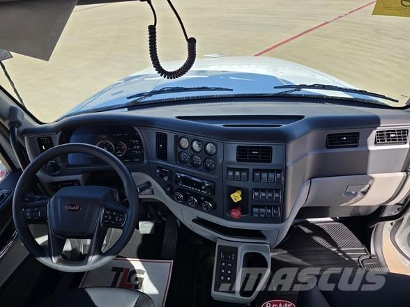 Peterbilt 567 Sora- ja kippiautot