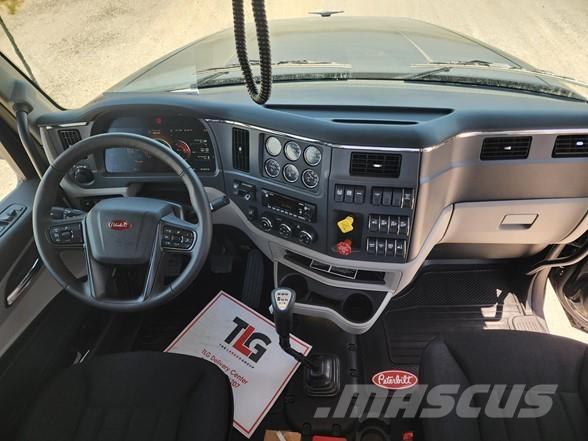 Peterbilt 567 Vetopöytäautot