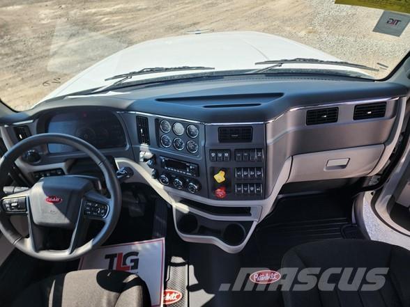 Peterbilt 567 Vetopöytäautot