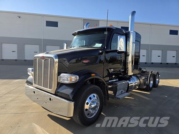 Peterbilt 567 Vetopöytäautot