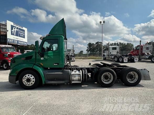 Peterbilt 579 Vetopöytäautot