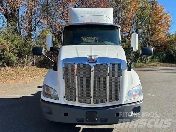 Peterbilt 579 Vetopöytäautot