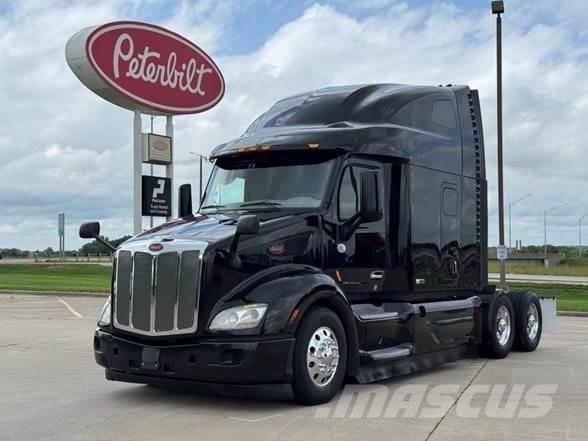 Peterbilt 579 Vetopöytäautot