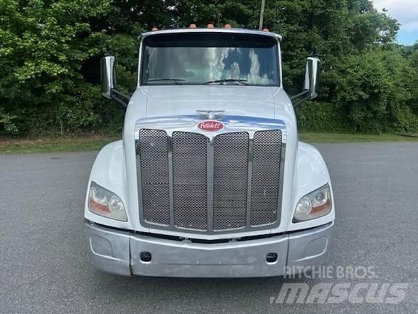 Peterbilt 579 Vetopöytäautot