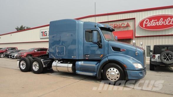 Peterbilt 579 Vetopöytäautot