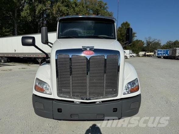 Peterbilt 579 Vetopöytäautot