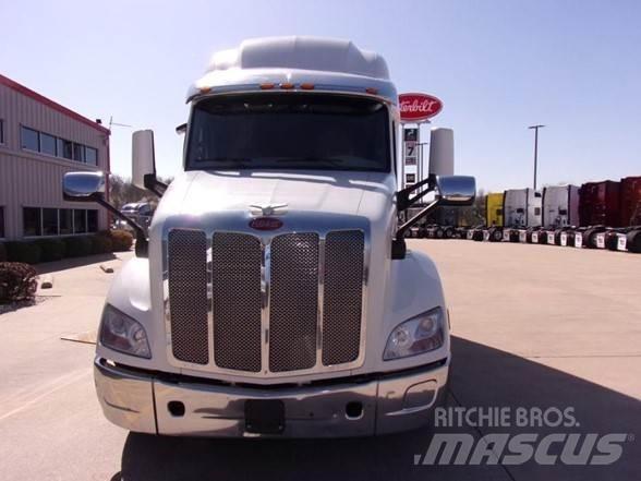 Peterbilt 579 Vetopöytäautot