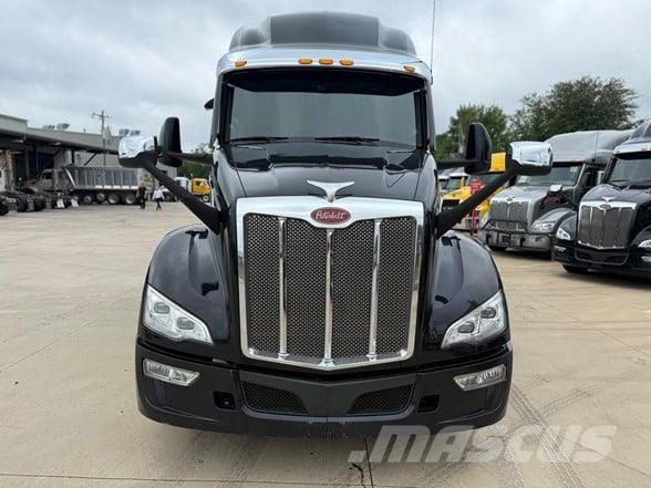 Peterbilt 579 Vetopöytäautot