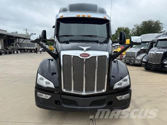 Peterbilt 579 Vetopöytäautot