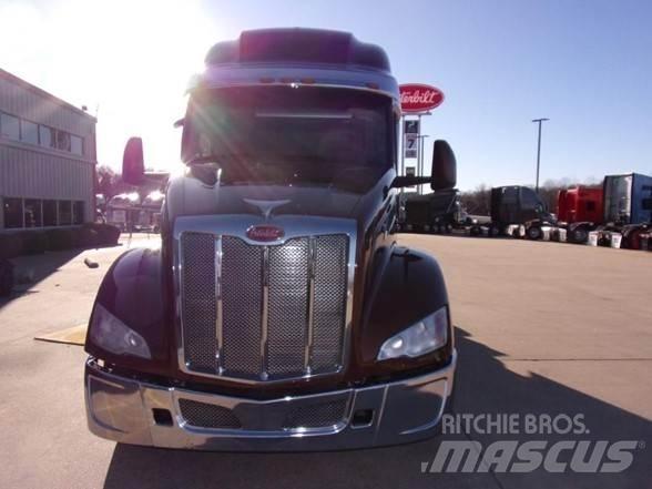 Peterbilt 579 Vetopöytäautot