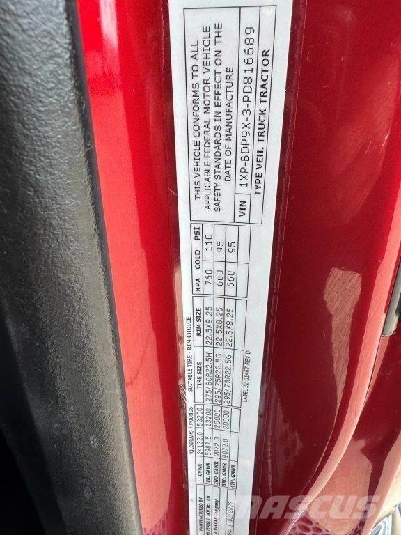 Peterbilt 579 Tractor Units