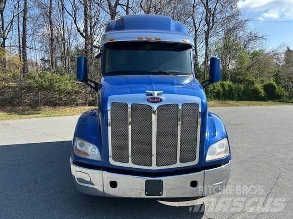 Peterbilt 579 Vetopöytäautot