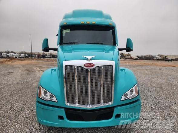 Peterbilt 579 Vetopöytäautot
