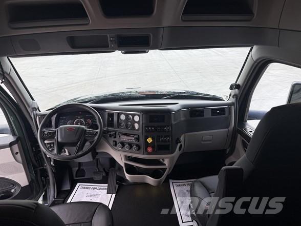 Peterbilt 579 Vetopöytäautot