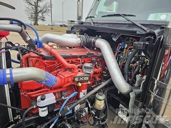 Peterbilt 589 Vetopöytäautot